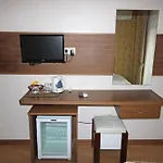 Flower Palace Hotel 2*