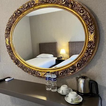 Flower Palace Hotel 2*