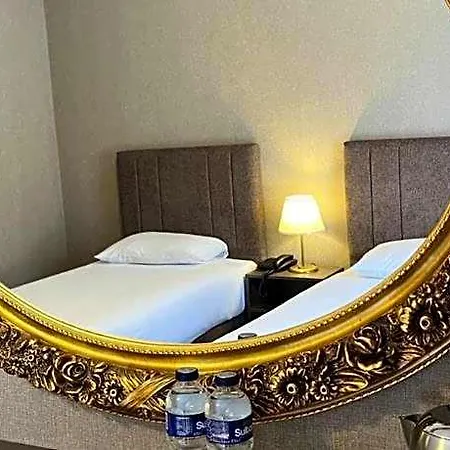 Hotel Flower Palace