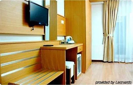 Hotell Flower Palace 2*