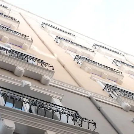 Hotel Flower Palace 2*