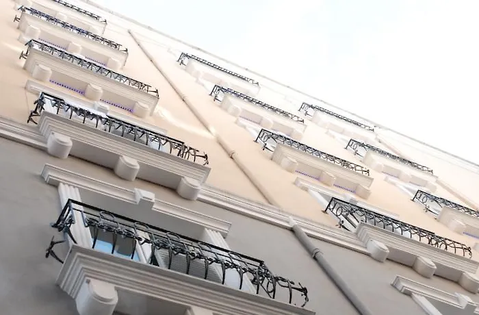 Hotel Flower Palace 2*